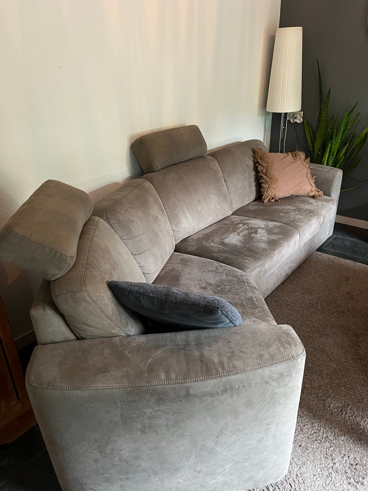 Comfortabele hoekbank - 2,8 mtr breed, 54 cm zitdiepte, Ophalen, 250 tot 300 cm, Gebruikt, Minder dan 75 cm