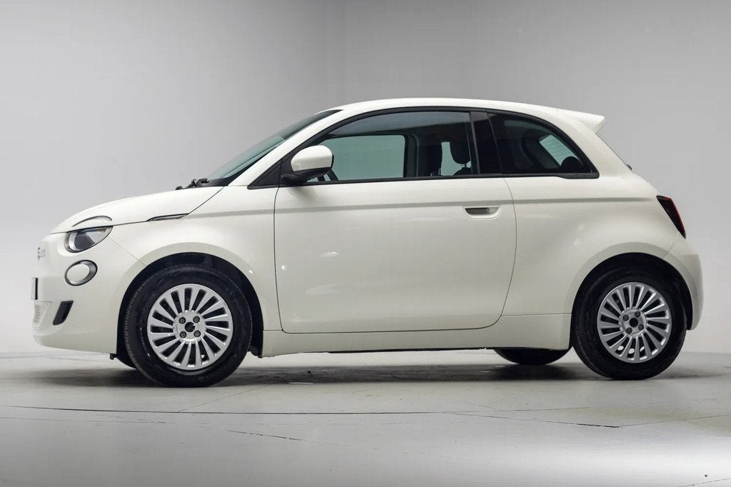 Fiat 500E Action 24 kWh Aut.[ Airco Apple / Android Lane ass, Auto's, Fiat, Automaat, 0 cilinders, Gebruikt, Parkeersensor