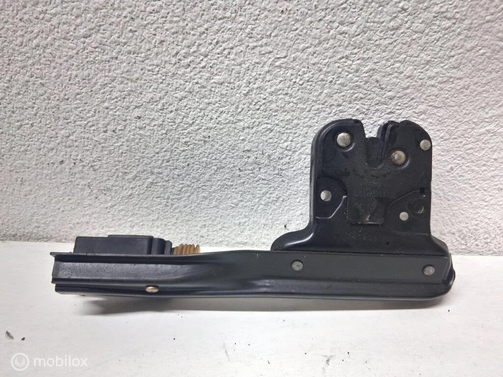 Slotmechaniek achterklep Audi TT 8N 1.8 5V (98-06)8N0827505A, Audi, Gebruikt