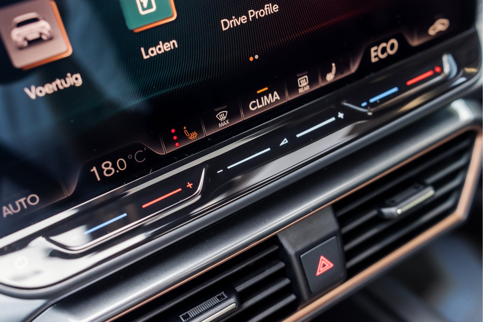 Foto 29 van CUPRA Leon 1.5 TSI e-Hybrid VZ Performance €4500,- voordee
