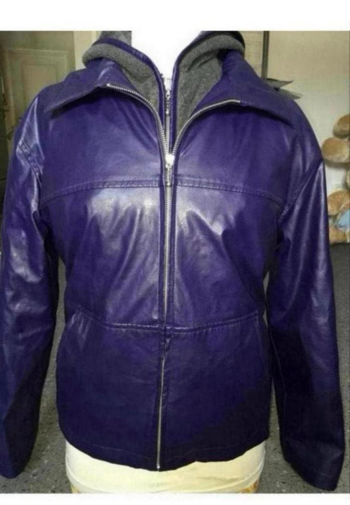 Paarse  jas bodywarmer met grijze capuchon, Kleding | Dames, Ophalen of Verzenden, Zo goed als nieuw, Maat 38/40 (M), Paars