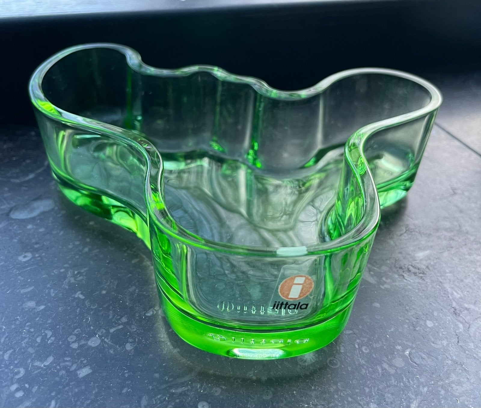 Iittala Alvar Aalto schaal appelgroen 136mm x 36mm, Ophalen of Verzenden