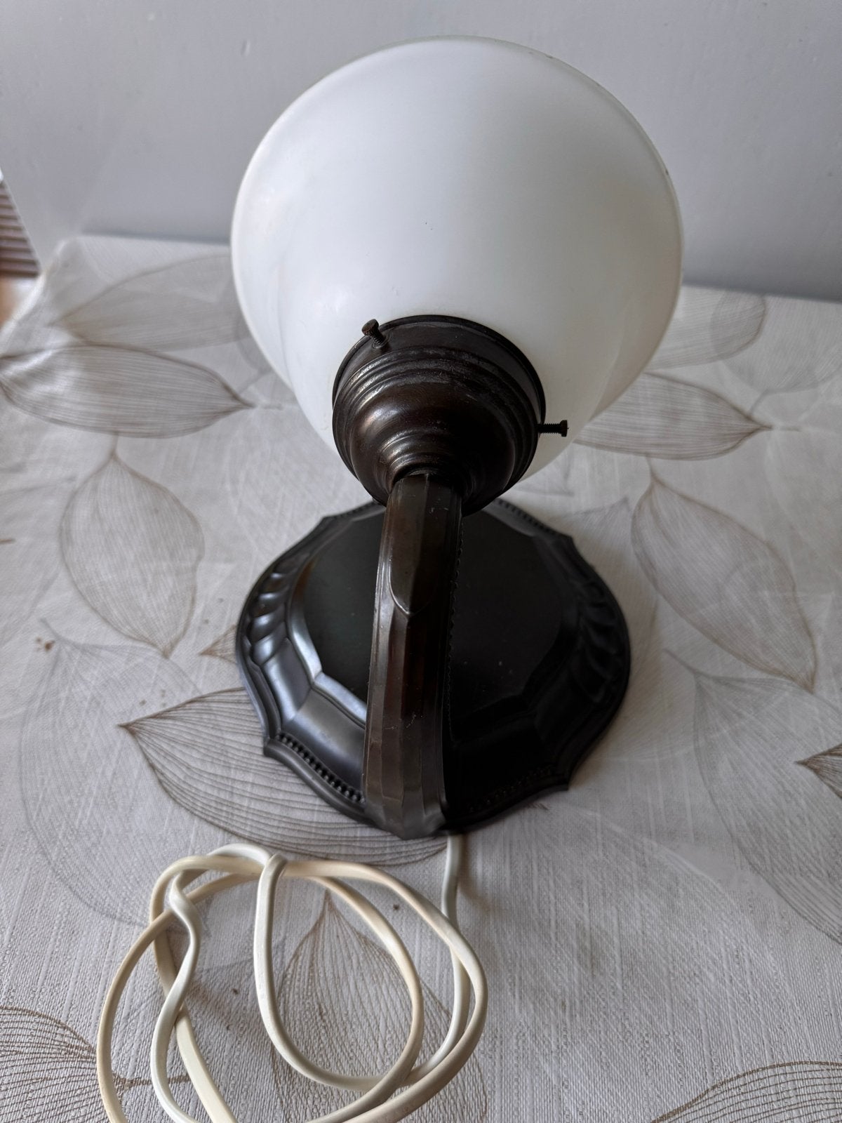 Vintage wandlamp met opaline glazen kap, Ophalen