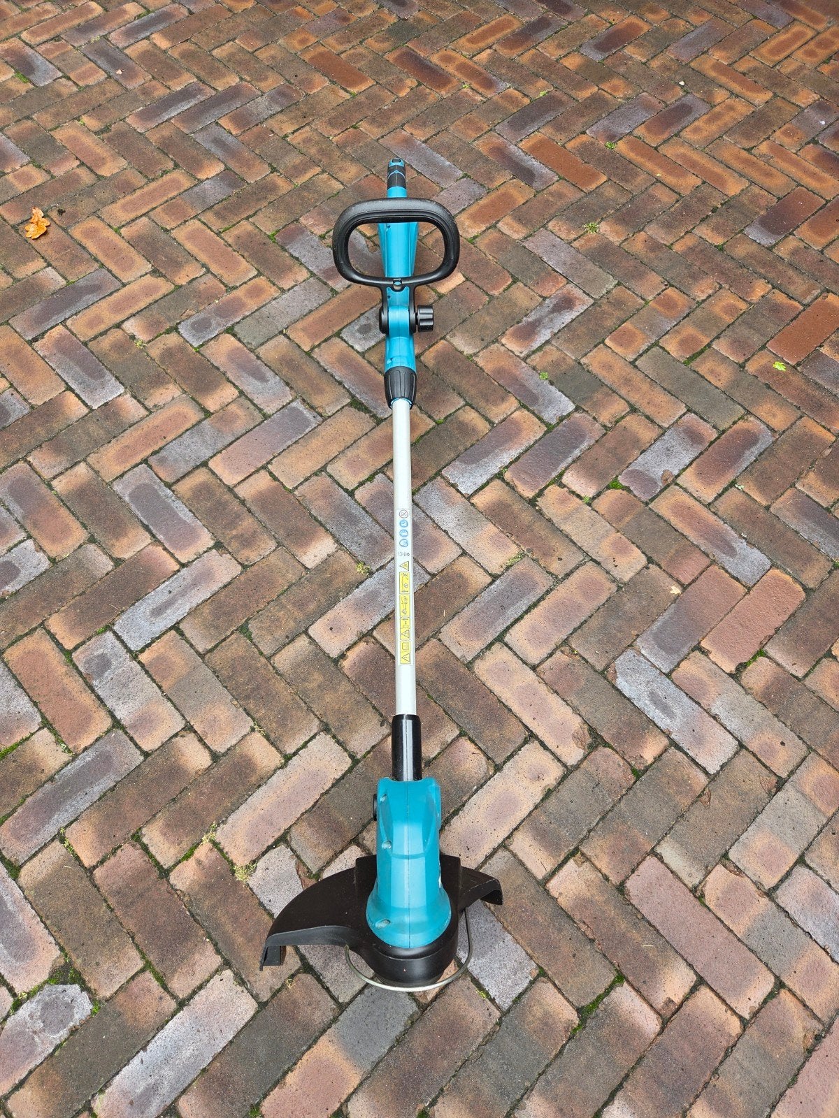 Makita DUR181 Accu Grastrimmer - Gebruikt, Tuin en Terras, Grastrimmers, Ophalen, Gebruikt, Accu, Makita