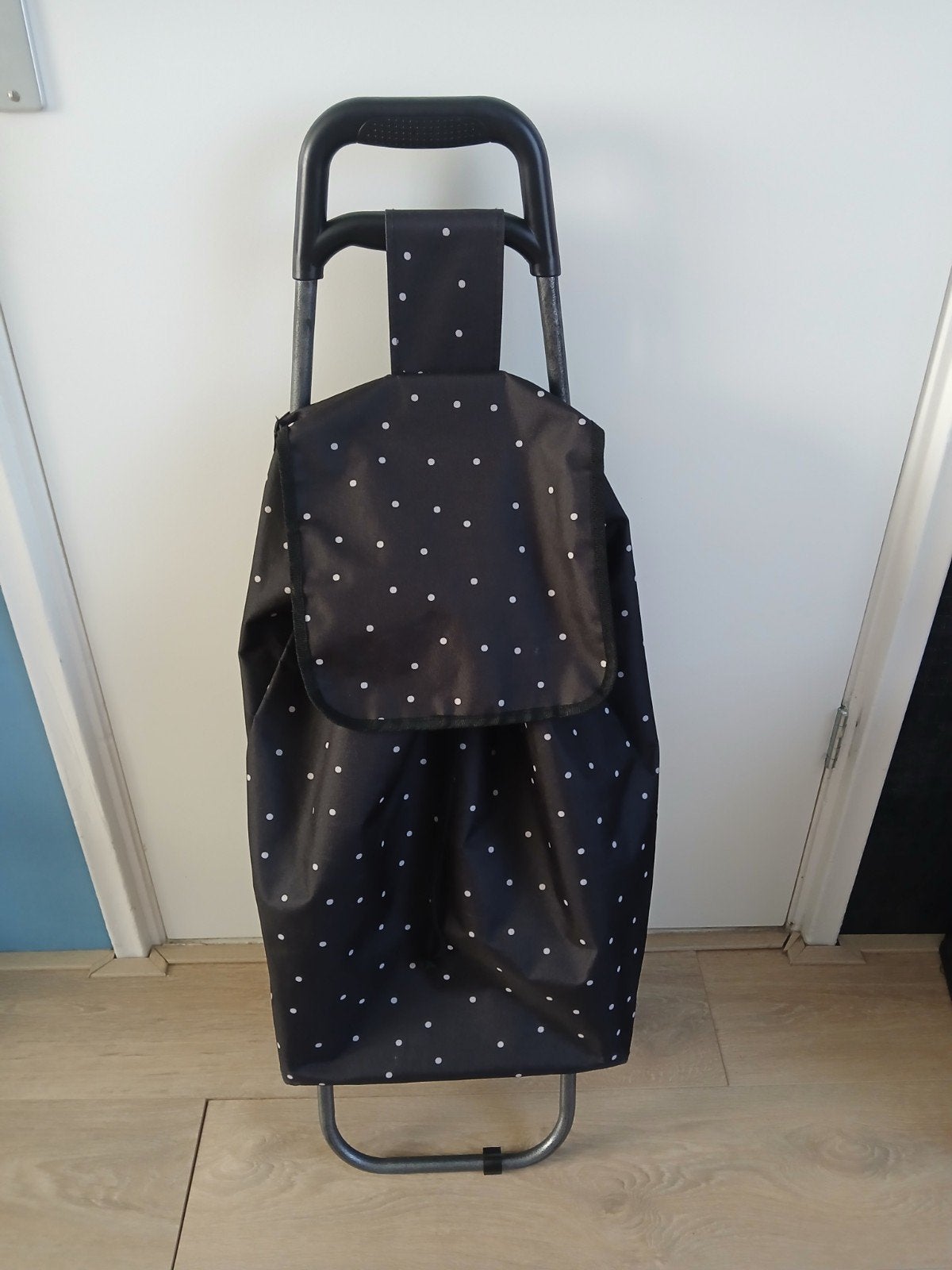 Boodschappen trolley, Ophalen, Gebruikt, Zwart, Wieltjes