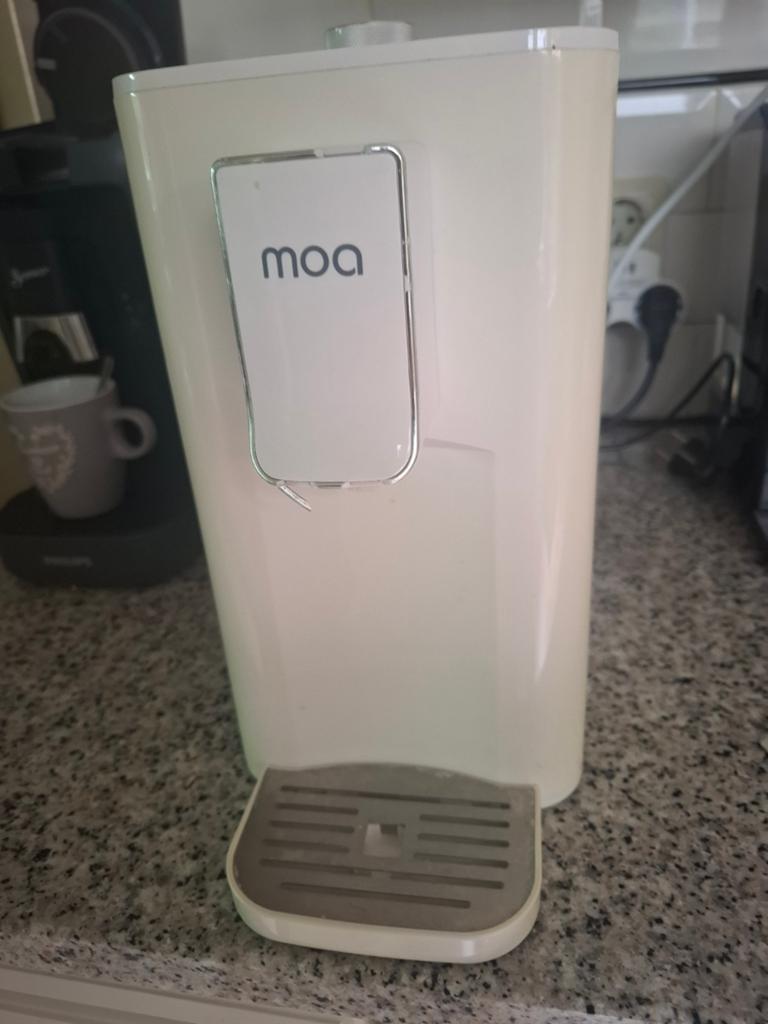 Goedwerkende Moa heetwaterdispenser, 1 tot 2 liter, Ophalen of Verzenden, Zo goed als nieuw