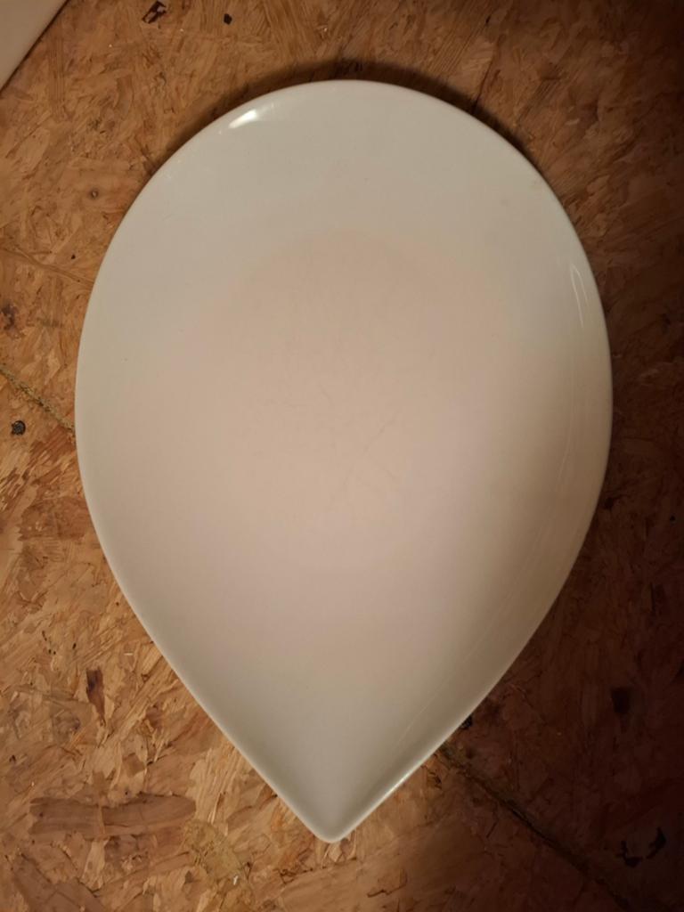 26x  St. James Super Bone bord - druppelvormig, Huis en Inrichting, Keuken | Servies, Zo goed als nieuw, Bord(en), Porselein, Ophalen