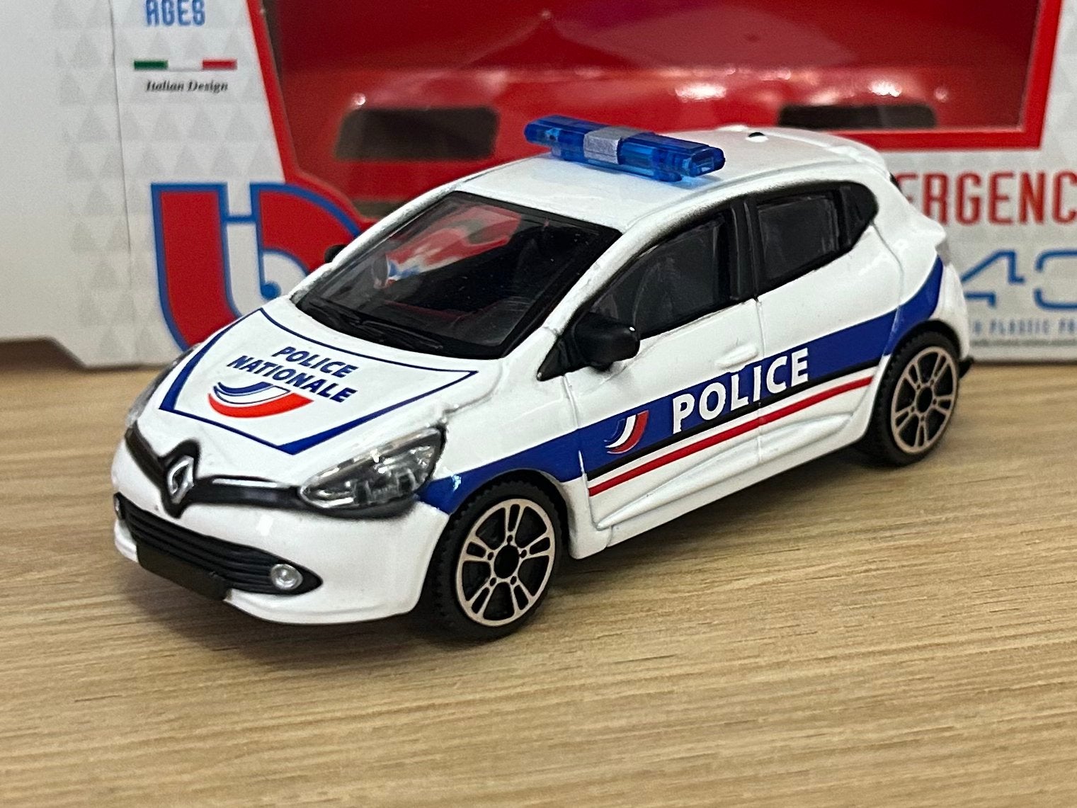 Bburago Renault Clio Police France 1:43 OVP, Hobby en Vrije tijd, Verzenden, Zo goed als nieuw, Auto, Overige merken