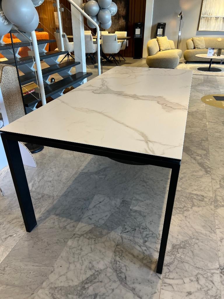 Montel Goes eettafel Eight, Huis en Inrichting, Tafels | Eettafels, Ophalen, 50 tot 100 cm, Glas, Vijf personen of meer