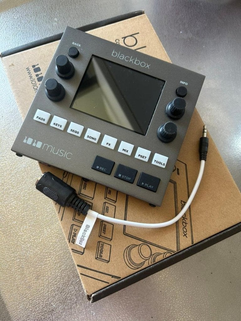1010music BLACKBOX (incl adapter, sd kaart, doos, dec, Alle leeftijden, Ophalen, Nieuw in verpakking, Detective en Krimi