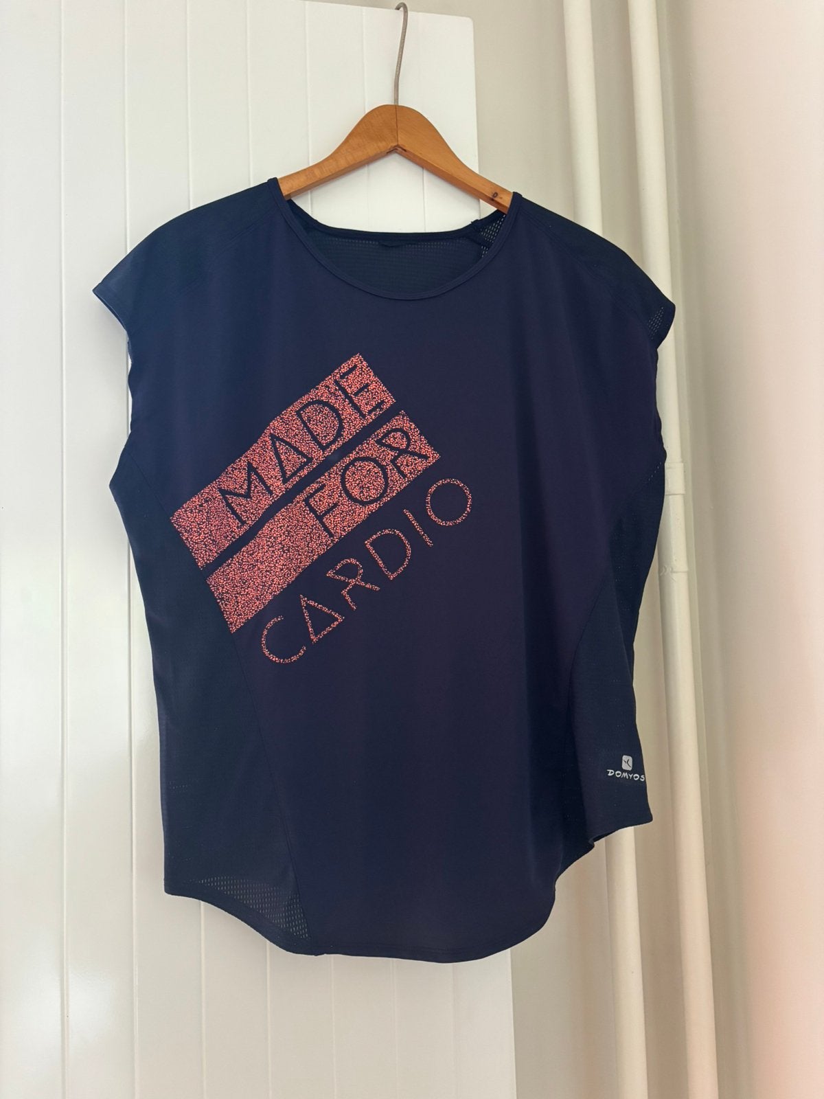 Donkerblauw cardio sportshirt | Domyos Decathlon top maat M, Kleding | Dames, Ophalen of Verzenden, Gedragen, Maat 38/40 (M), Blauw