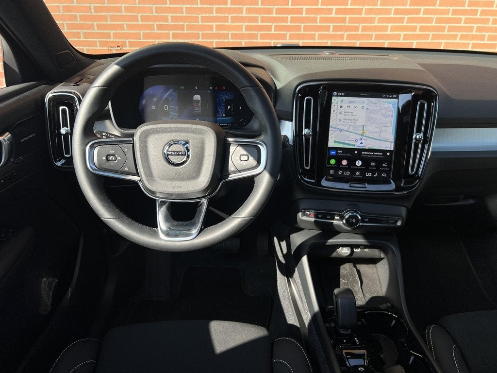 Volvo XC40 2.0 B4 Plus Dark Mild hybrid Automaat, Panoramada, Auto's, Volvo, Gebruikt, 4 cilinders, Blauw, Leder en Stof