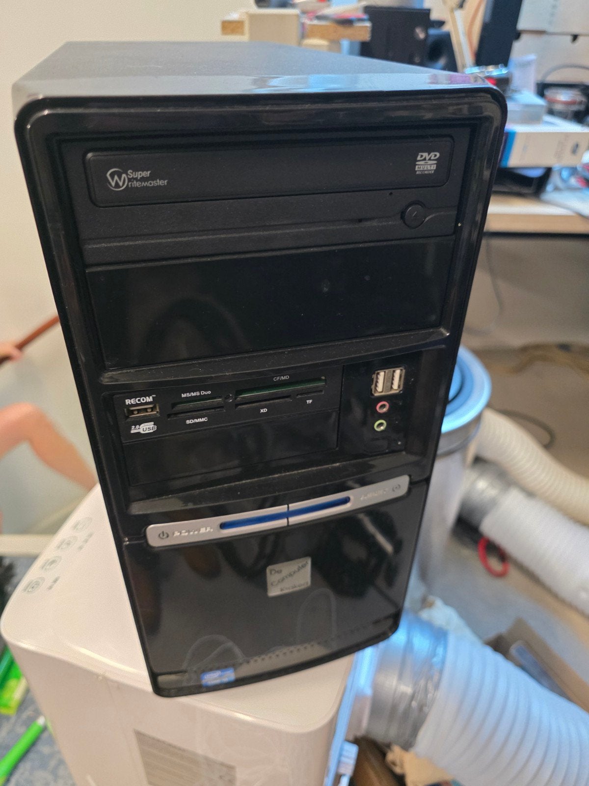 Desktop PC leeg., Gebruikt, Minder dan 4 GB, Onbekend, Geen