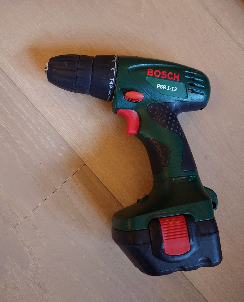 Bosch accuboormachine / elektrische schroevendraaier, Gebruikt, Variabele snelheid, Minder dan 400 watt, Ophalen