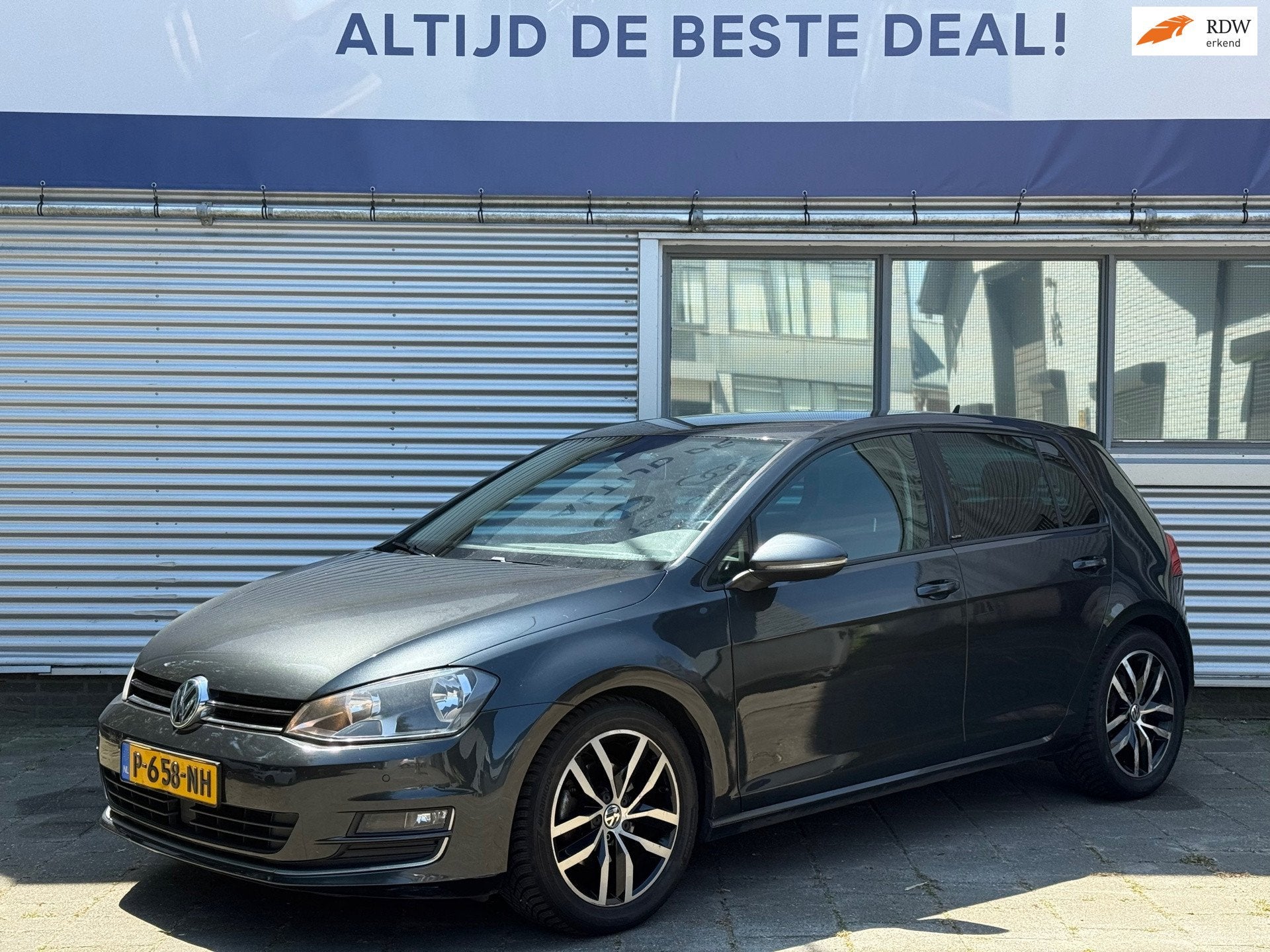 Volkswagen Golf 1.4 TSI Connected Series Allstar l Automaat, Gebruikt, 4 cilinders, Automatische klimaatregeling, 630 kg