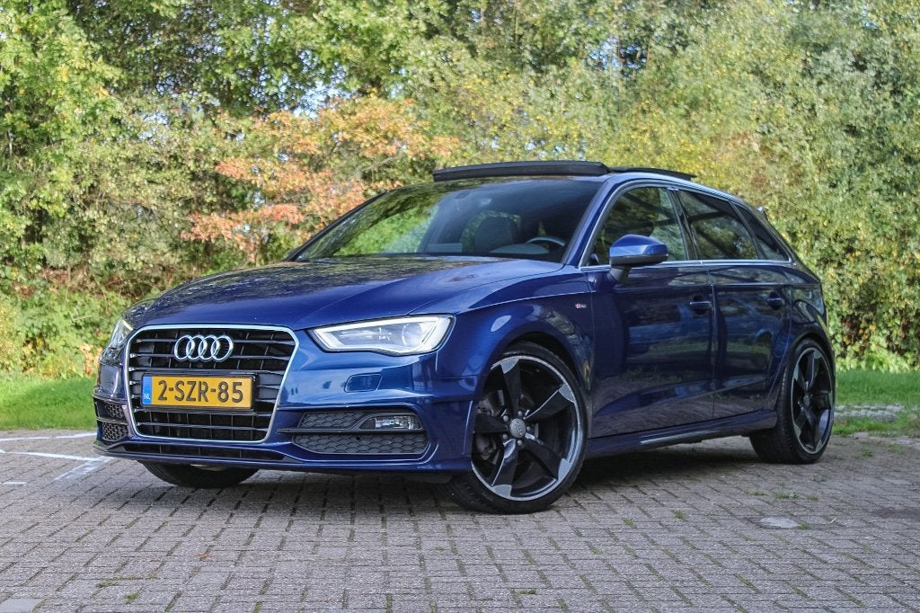 Audi A3 1.4 Tfsi Sportback S-line Automaat 2014 PANO | B&O, Auto's, 4 cilinders, Origineel Nederlands, 650 kg, Xenon verlichting
