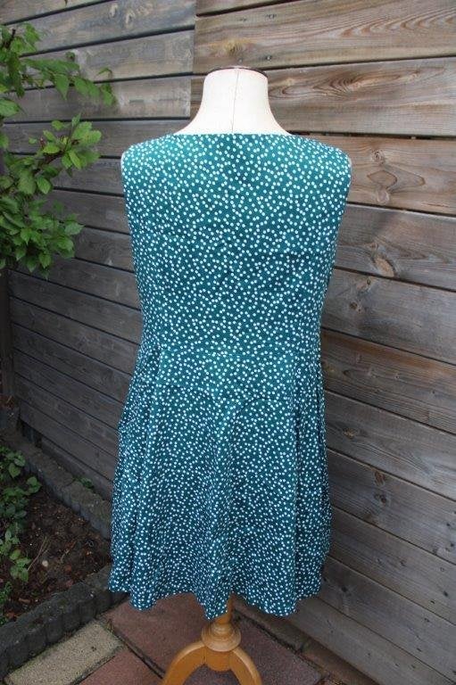 Jurk groen/ wit Hearts & Roses mt 46 Vaste prijs, Kleding | Dames, Jurken, Maat 46/48 (XL) of groter, Ophalen of Verzenden, Zo goed als nieuw