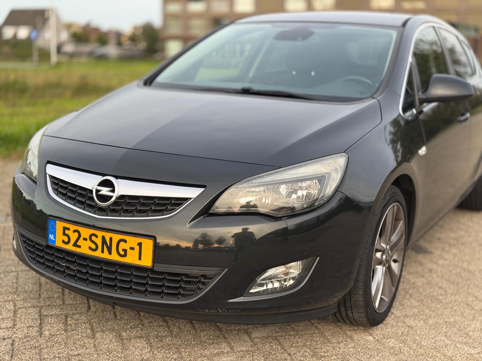 Opel Astra 1.4 Turbo Ecotec 103KW 5-D 2011 Zwart, Auto's, Voorwielaandrijving, 680 kg, 4 cilinders, Zwart