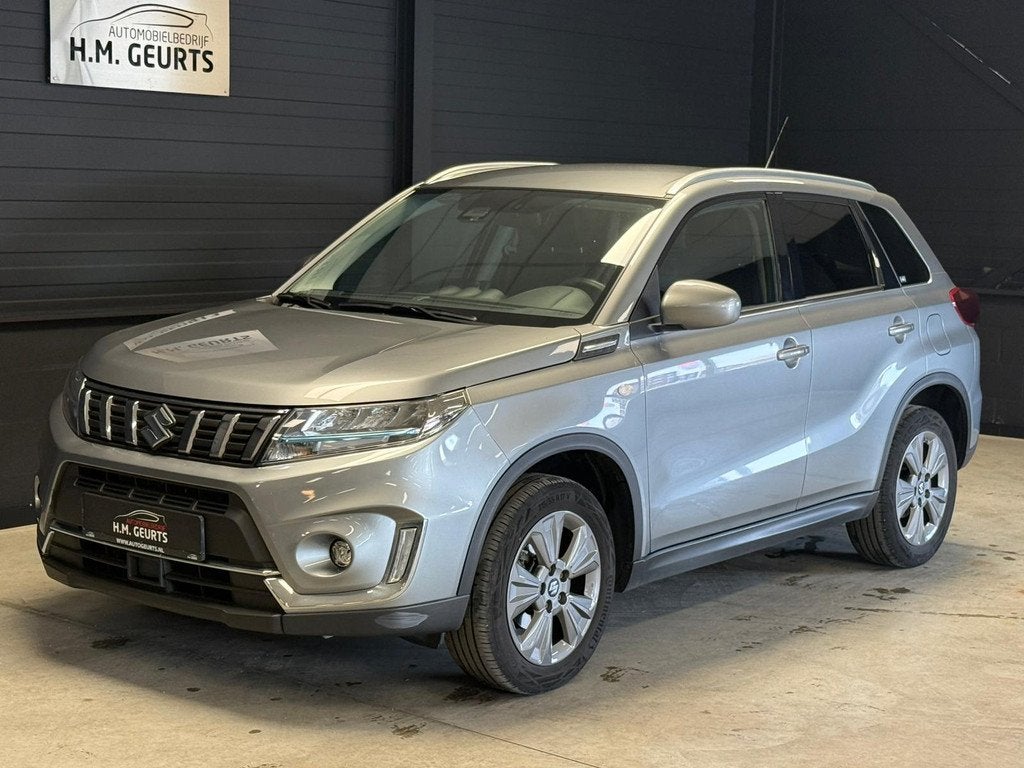 Suzuki Vitara 1.5 Hybrid Automaat | Camera | Trekhaak | CarP, Stof, Gebruikt, Zwart, 4 cilinders