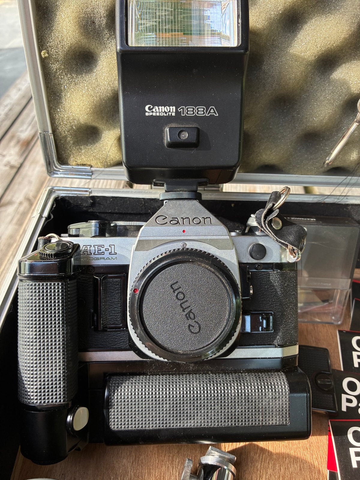 Canon AE-1 Program Spiegelreflexcamera met accessoires, Ophalen of Verzenden, Gebruikt, Spiegelreflex, Canon