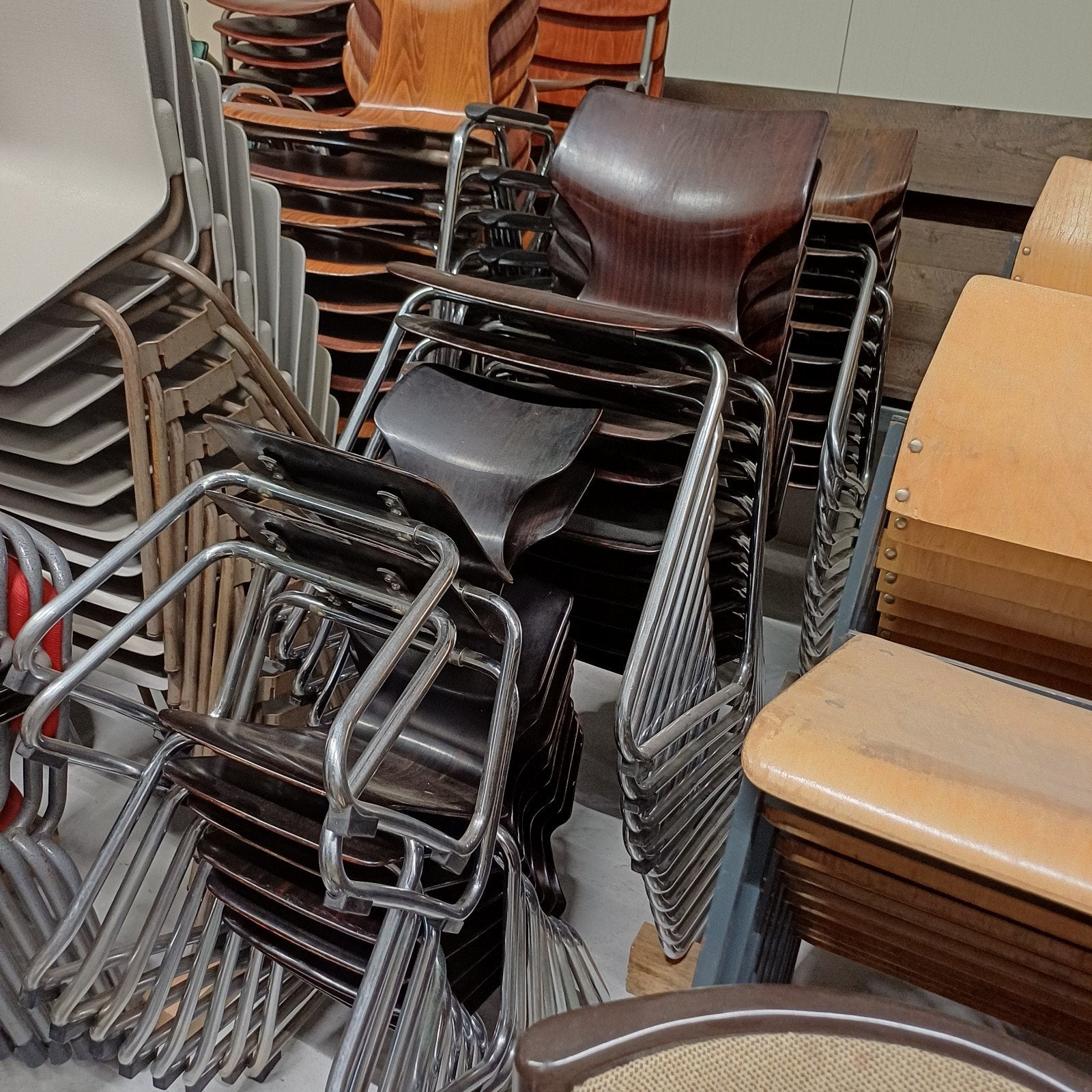 30 x design flototto stoelen ( restanten / diverse hoogte ), Ophalen, Gebruikt, Bruin, Vijf, Zes of meer stoelen