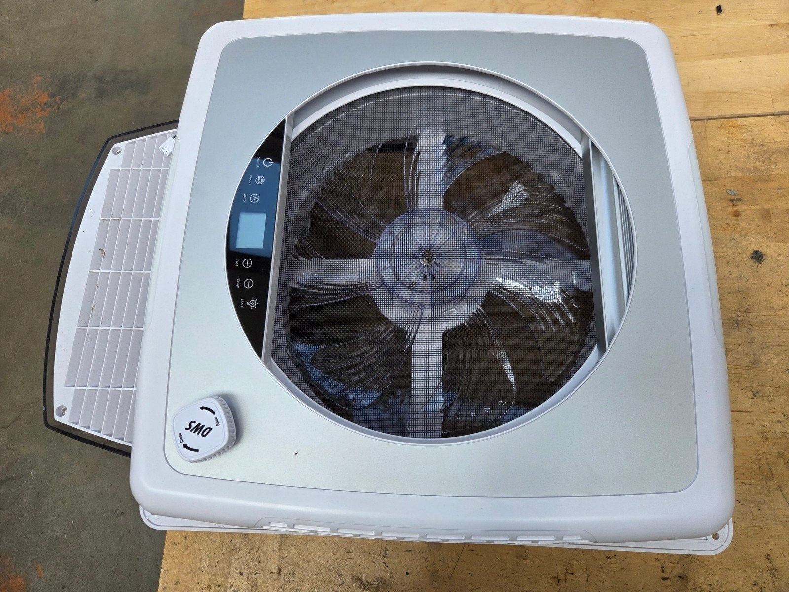 DWS ventilator dakraam camper / caravan, Ophalen of Verzenden, Zo goed als nieuw