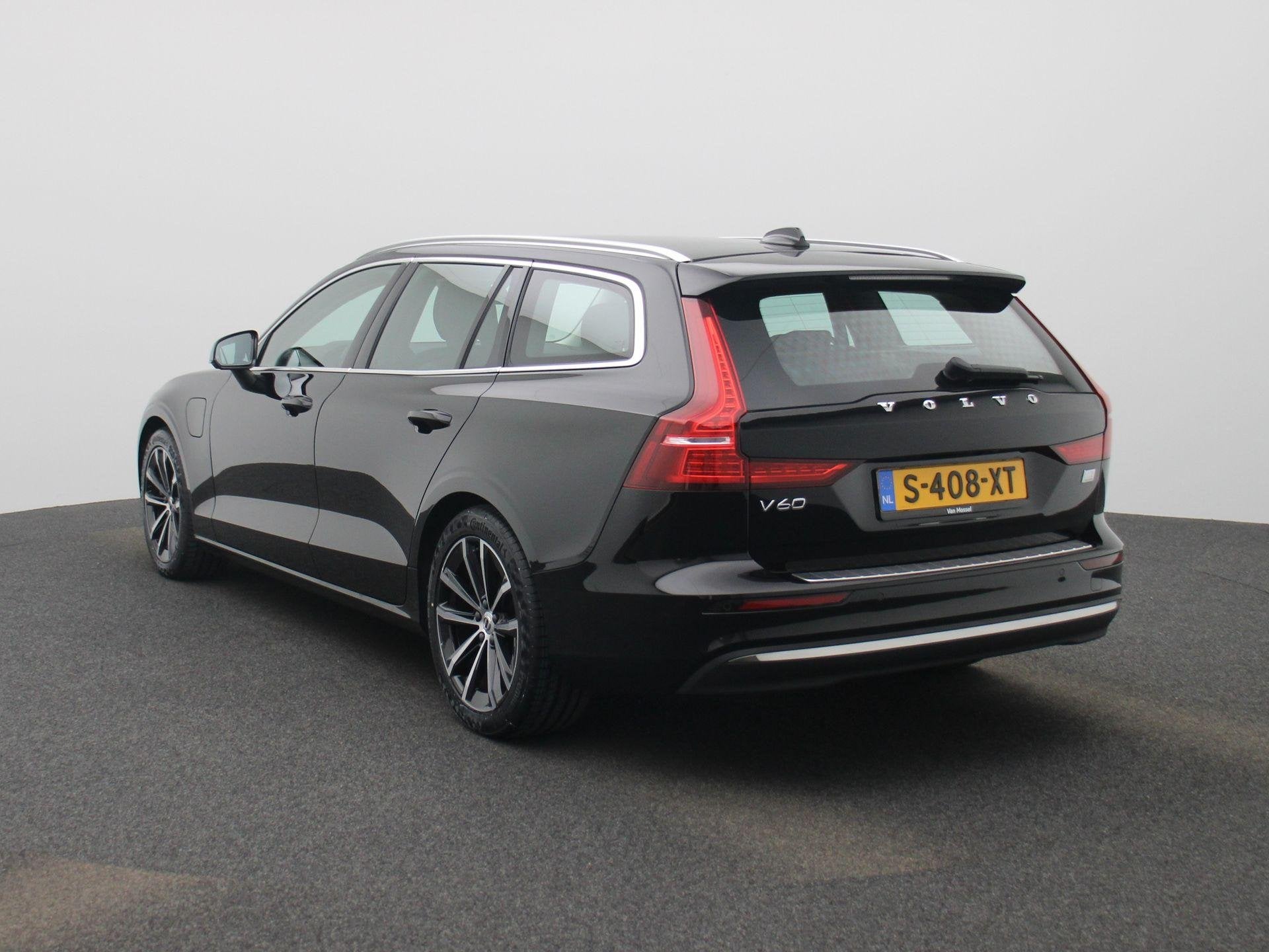 Volvo V60 2.0 T6 Plug-in hybrid AWD Essential Bright | Apple, Auto's, Automaat, Stof, Gebruikt, Euro 6