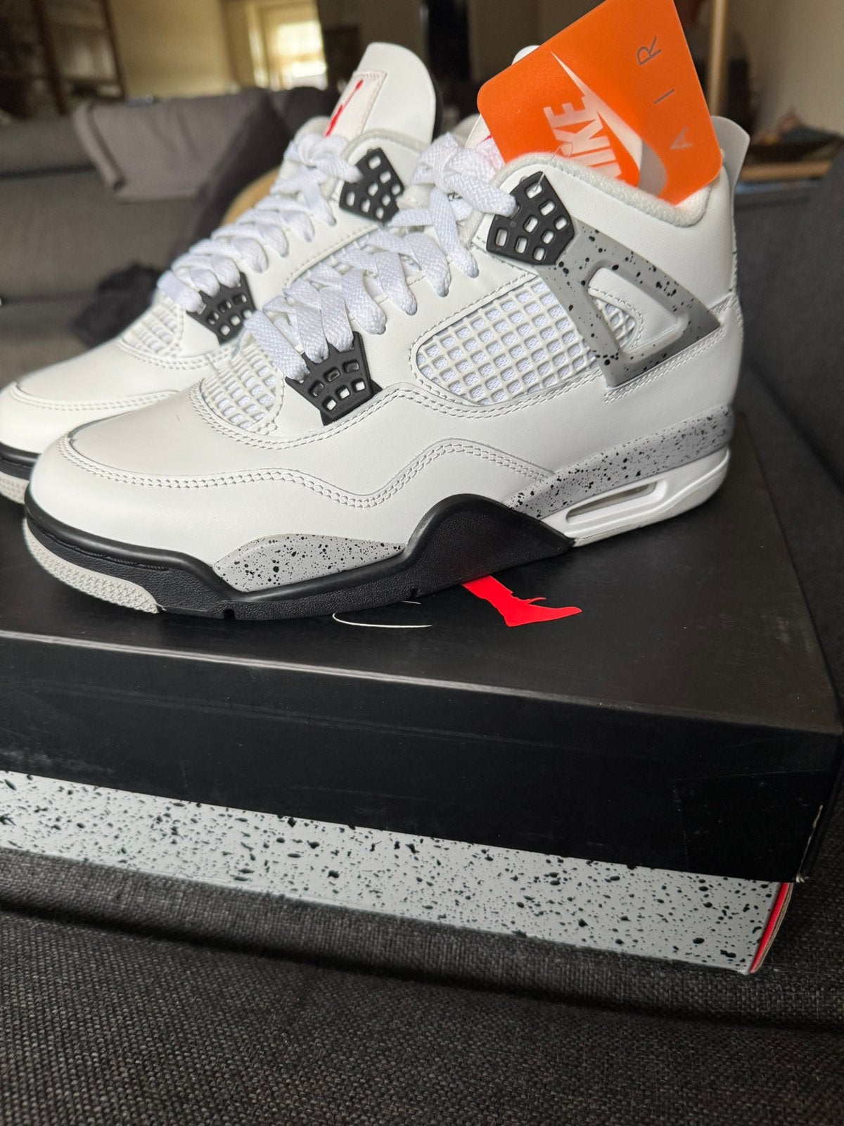 Jordan 4 - White Cement - Maat 42, Kleding | Heren, Wit, Nieuw, Ophalen of Verzenden, Sneakers of Gympen