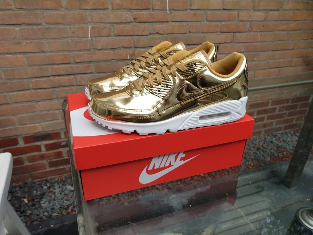 Nike air max 90 liquid goud gold 43 nieuw 2020, Overige kleuren, Nieuw, Ophalen of Verzenden, Sneakers of Gympen