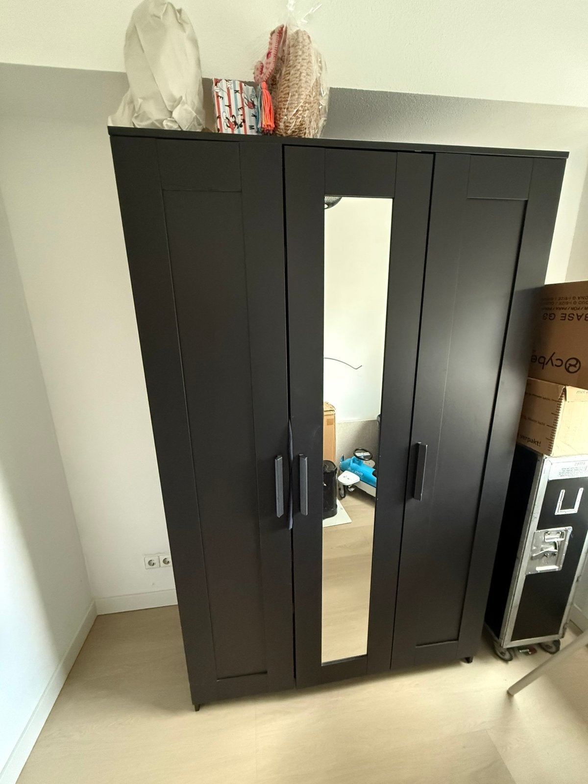 Brimnes kast zwart, Huis en Inrichting, Ophalen of Verzenden, Gebruikt