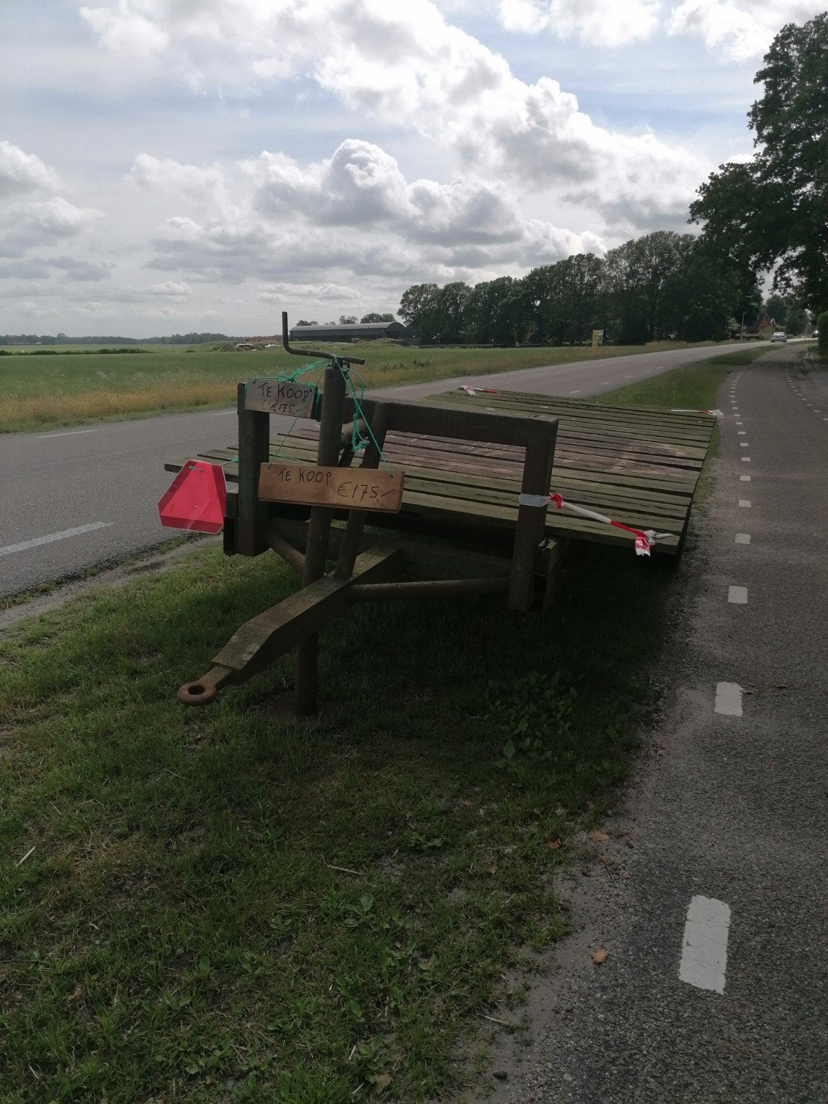 Platte kar, voor achter tractor. Voor hooibalen, hout., Ophalen, Zo goed als nieuw