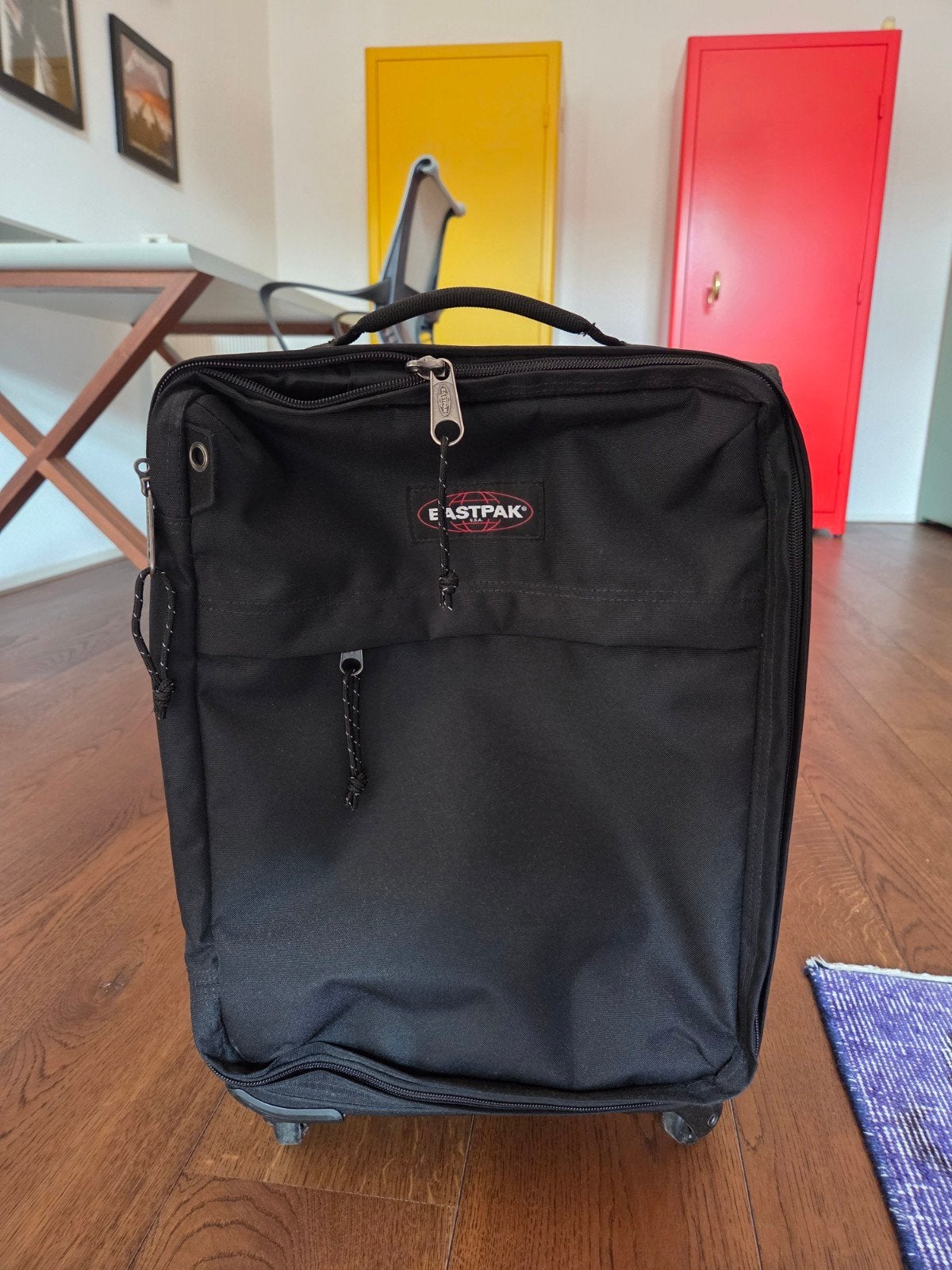 Rolkoffer Eastpak 44x34, Ophalen of Verzenden, Gebruikt, 30 cm of meer