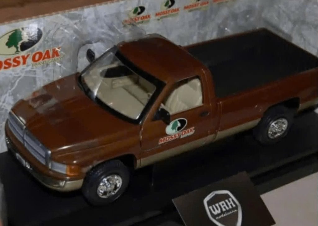1:18 DODGE PICK UP TRUCK MOSSY OAK NIEUW!! in doos WRH, Hobby en Vrije tijd, Verzenden, Nieuw, Auto, Overige merken