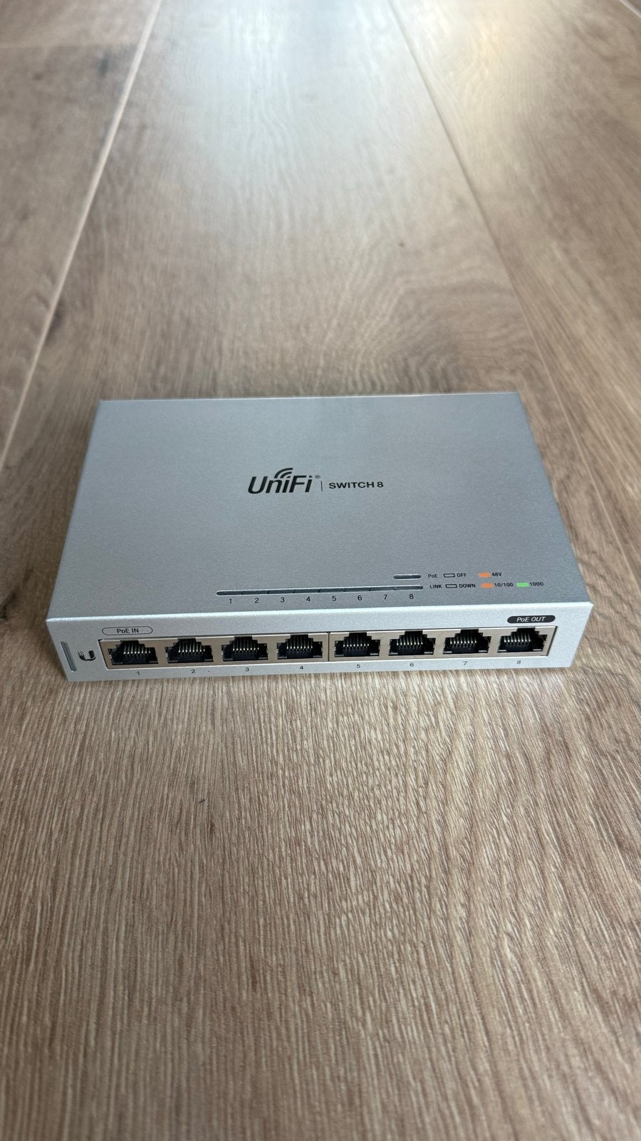 Ubiquiti UniFi Switch 8 (US-8) - Compacte Gigabit Switch, Computers en Software, Ophalen of Verzenden, Zo goed als nieuw