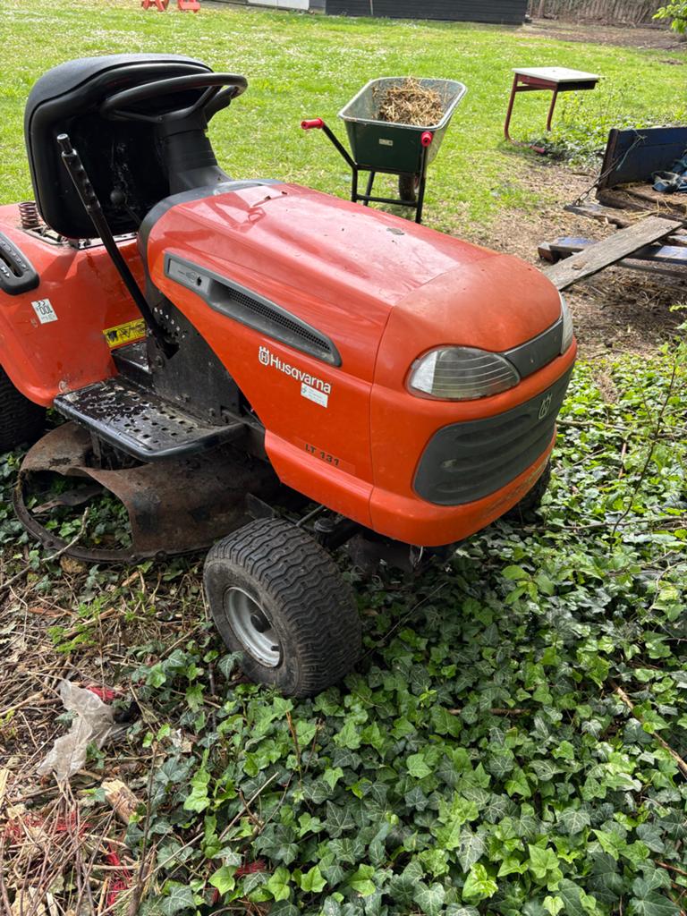 Husqvarna LT 131 Zitmaaier - Gebruikt, Ophalen, Cirkelmaaier, Gebruikt, Versnellingen