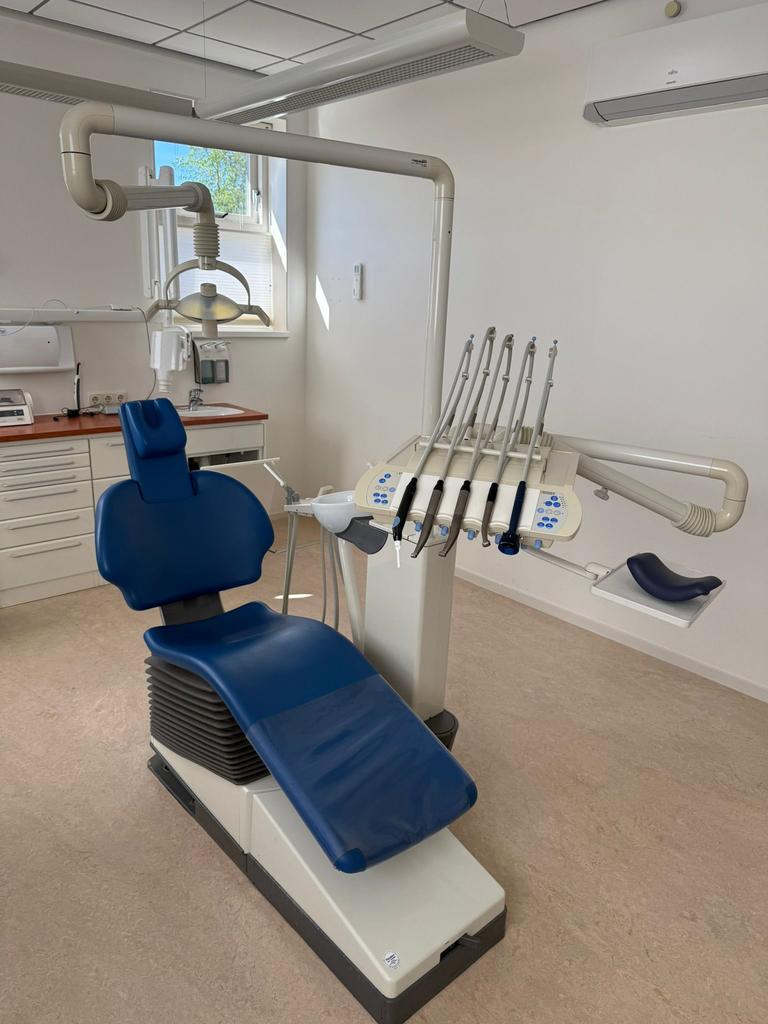 MR Dental | Sirona C8+ Turn | behandelstoel | Tandarts, Ophalen of Verzenden, Gebruikt