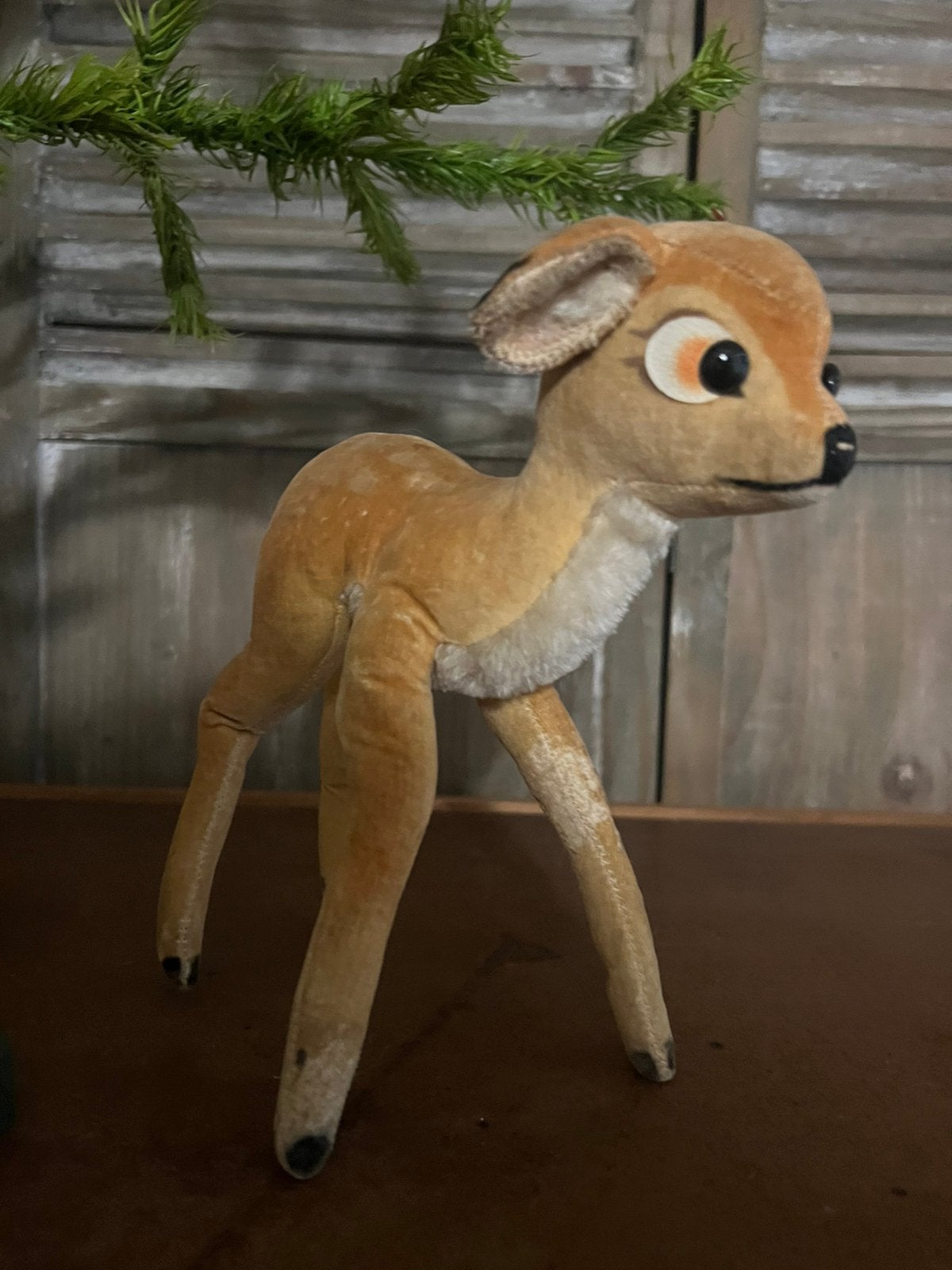 Oud knuffel hertje bambi Walt Disney leuk bij kerst pop beer, Ophalen of Verzenden