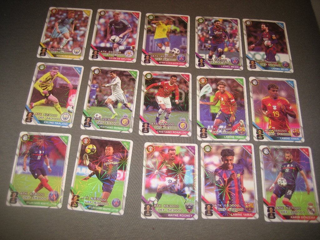 voetbal plaatjes fifa messi ronaldo mbappe haaland, Ophalen of Verzenden, Zo goed als nieuw, Meerdere plaatjes