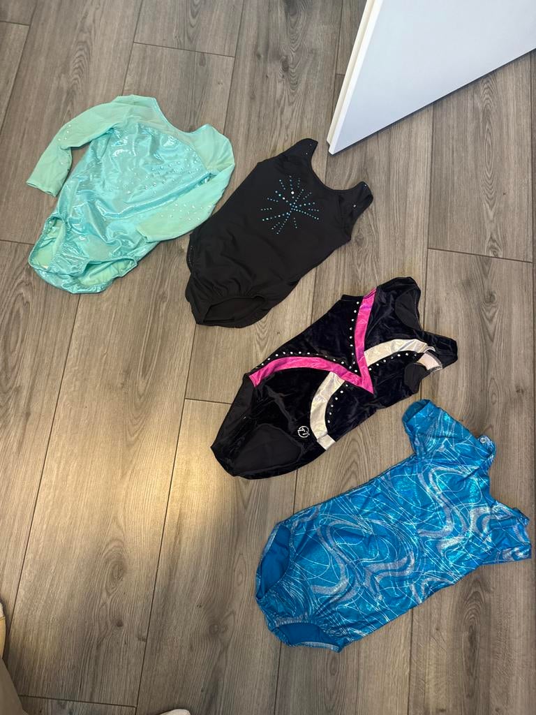 Turnpakjes voor meisjes 7-9 jaar (diverse kleuren en maten), Ophalen of Verzenden, Zo goed als nieuw