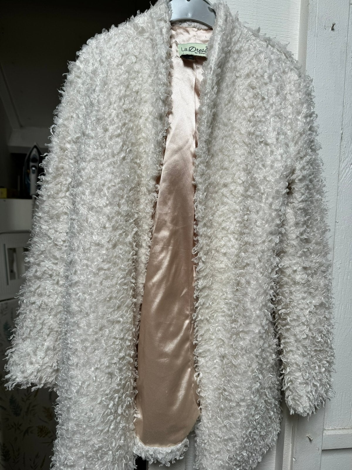Ladress wit pluche vest 134/140 valt groot, Ophalen of Verzenden, Gebruikt, Meisje, Trui of Vest