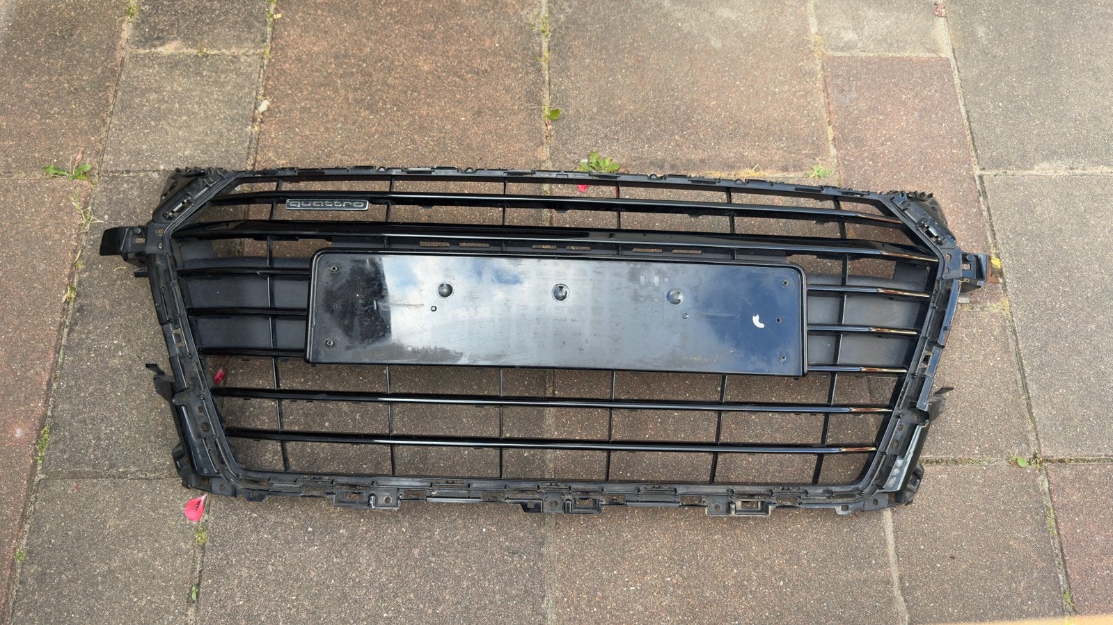 AUDI TT Quattro Grill MK3 Origineel, Auto-onderdelen, Gebruikt, Voor, Bumper, Audi