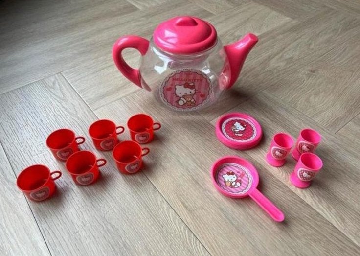 Hello Kitty poppen servies setje, Ophalen of Verzenden, Zo goed als nieuw
