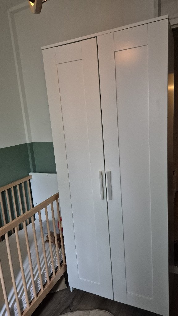 IKEA BRIMNES witte kledingkast 2-deurs, Gebruikt, 100 tot 150 cm, Ophalen of Verzenden, 150 tot 200 cm