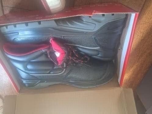 Nieuwe werkschoenen maat 40, Ophalen of Verzenden
