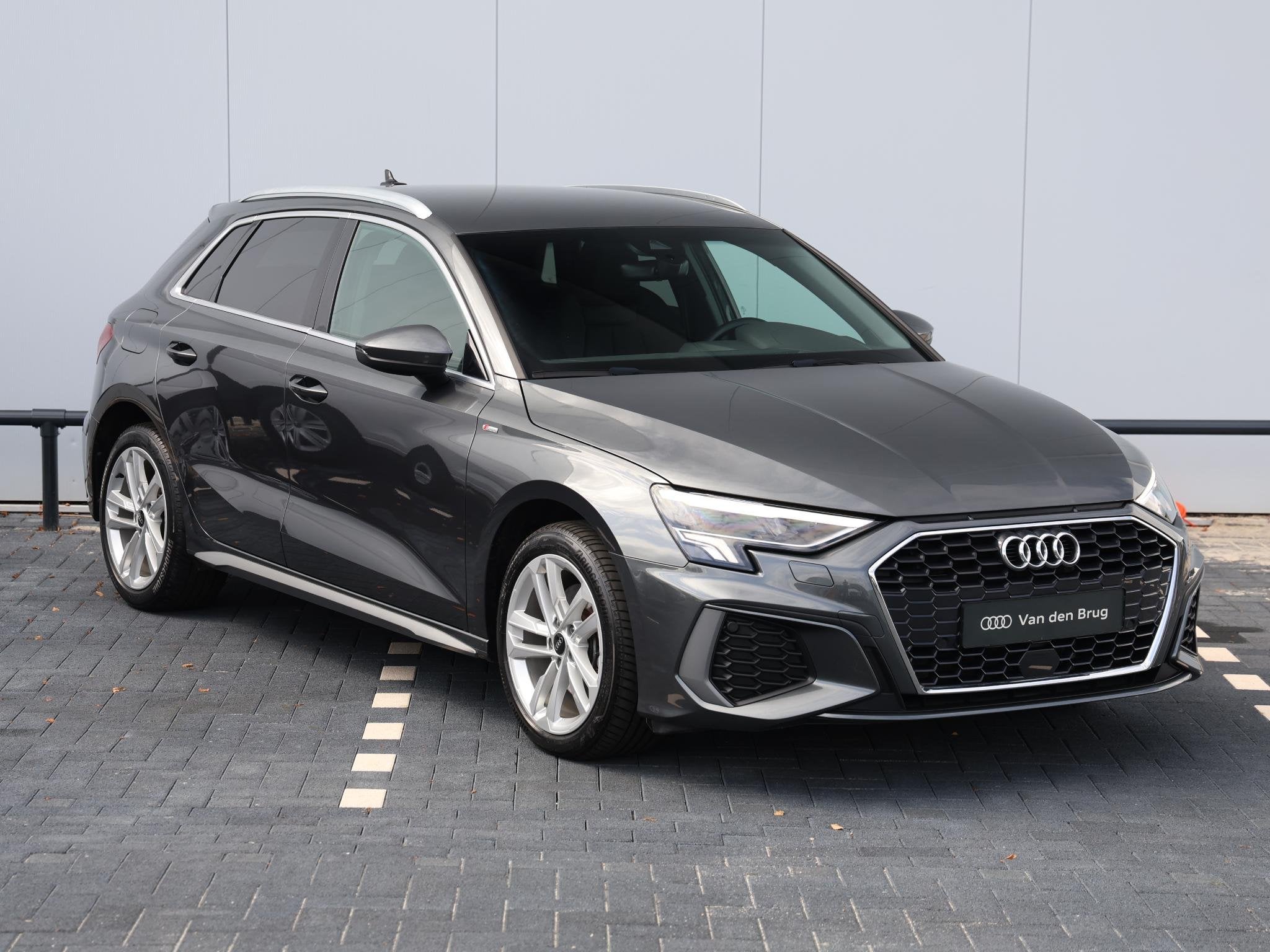 Audi A3 Sportback 40 TFSI e Advanced edition 204pk | Camera, Auto's, Gebruikt, 4 cilinders, Plug-in hybride, Automatische klimaatregeling