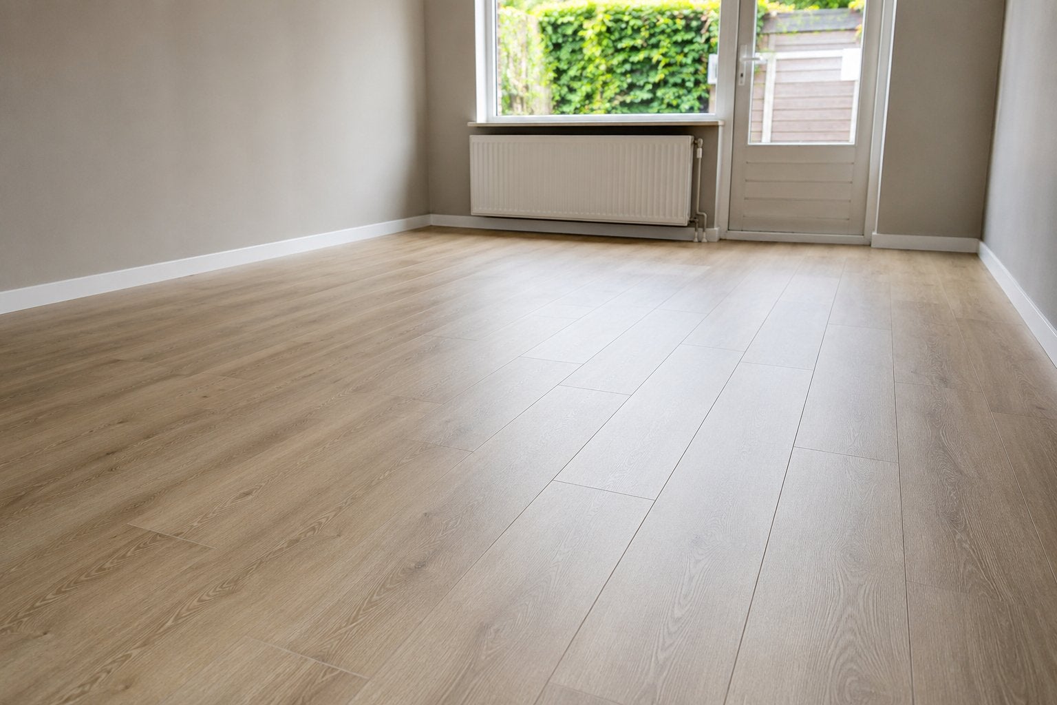 🔨 LAMINAAT LEGGEN VANAF €5,- PER M²!, Laminaat of Parket