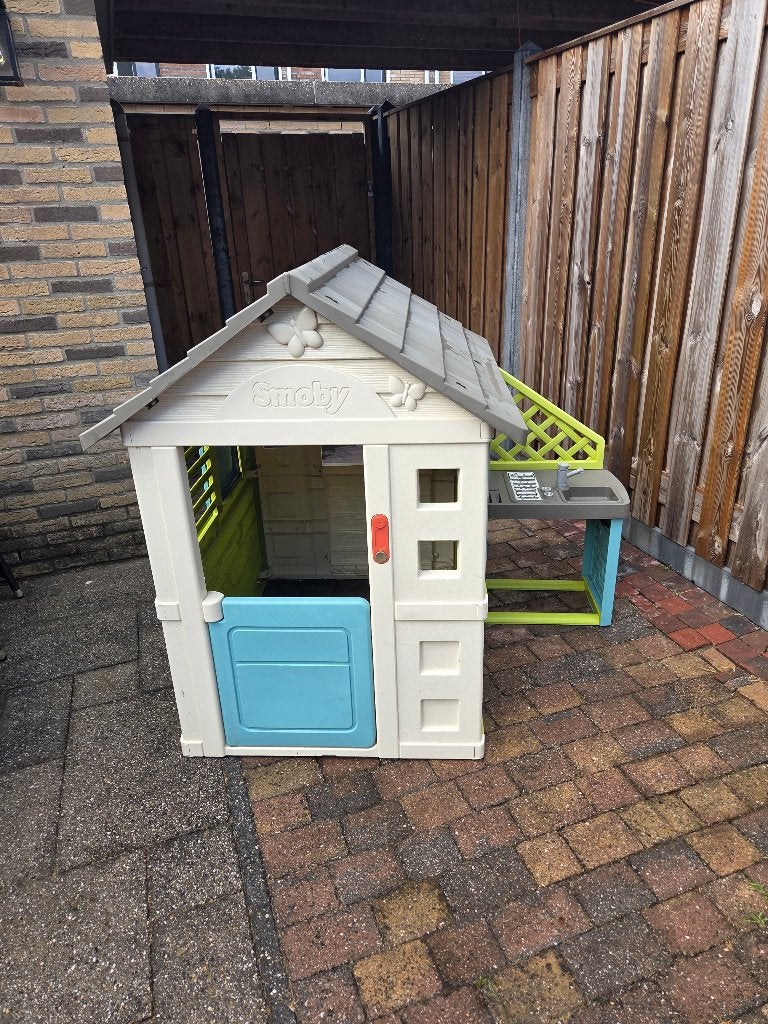 Smoby huisje met buitenkeuken, Kinderen en Baby's, Speelgoed | Buiten | Speelhuisjes, Ophalen, Gebruikt, Kunststof