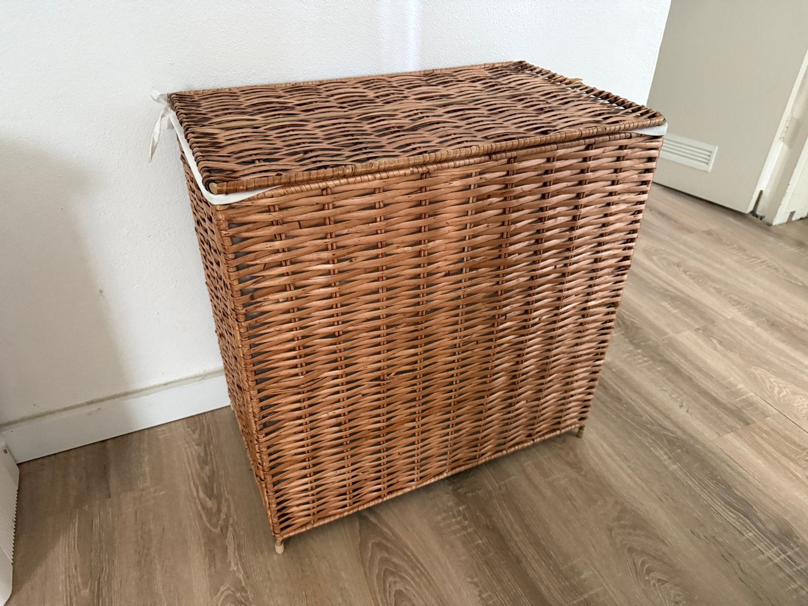 IKEA rotan wasmand - Nieuwstaat, Ophalen, Natuurlijk materiaal, Bruin, Landelijk