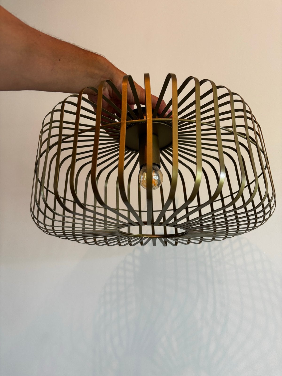 Moderne gouden plafondlamp - uniek lichteffect, Ophalen, Zo goed als nieuw, Metaal, E27 (groot)