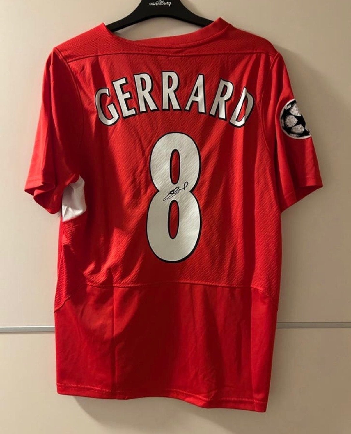 Gesigneerd Liverpool shirt Steven Gerrard + certificaat, Sport en Fitness, Voetbal, Maat M, Ophalen of Verzenden, Nieuw, Shirt
